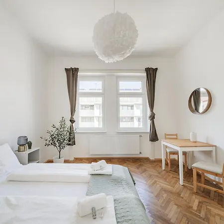 Spacious Studio In Vienna Exterior photo